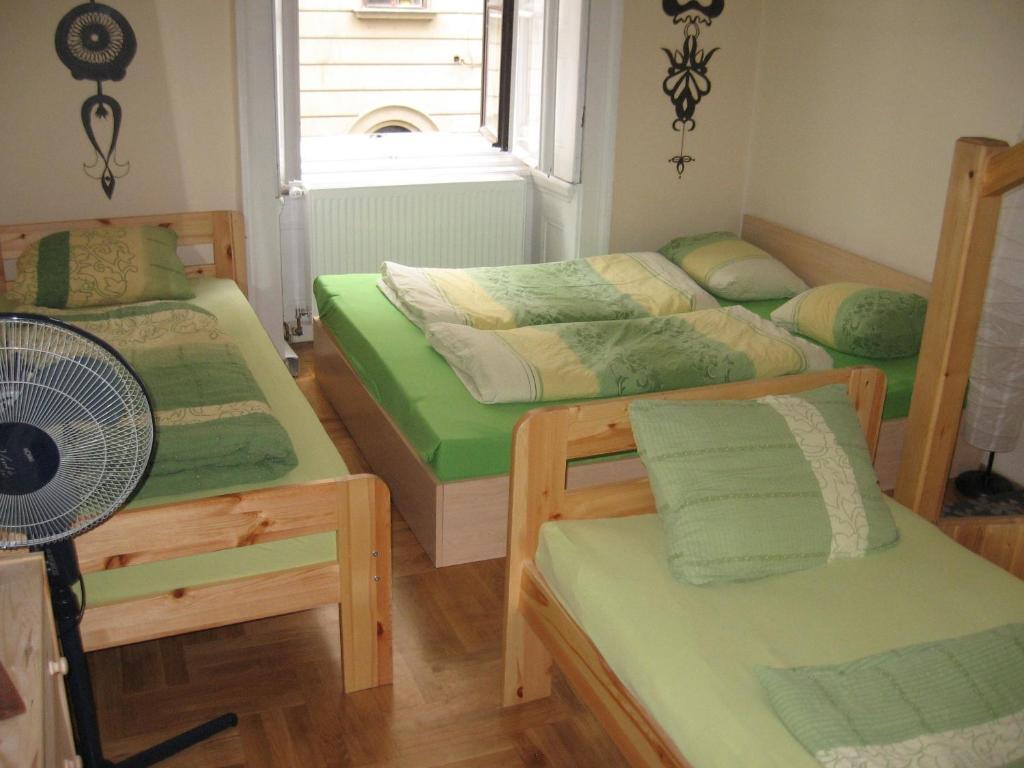 Budapest Centrum Cozy Hostel 部屋 写真