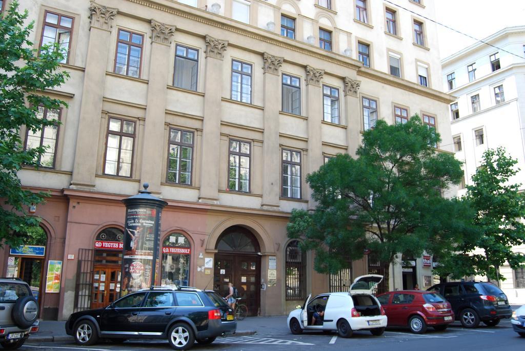 Budapest Centrum Cozy Hostel エクステリア 写真